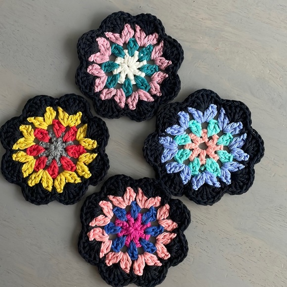 Crochet Coaster Set of 4 Hand Crafted Crochet Granny 100% Cotton Made By Seller - Picture 3 of 6